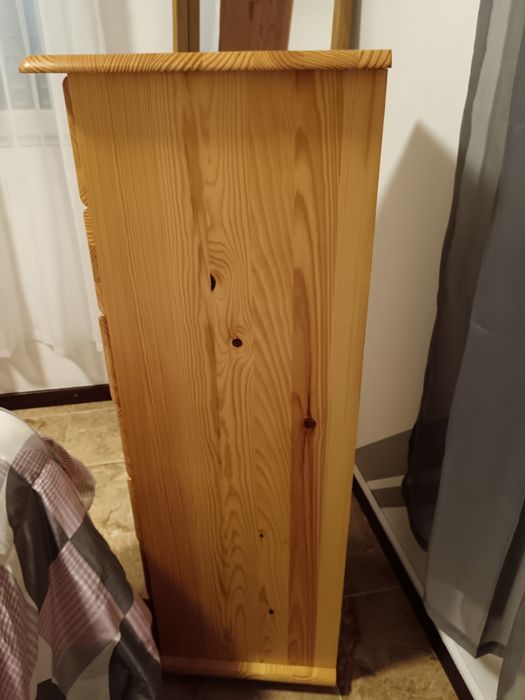 Móvel camiseiro maciço