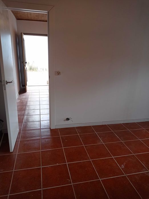 Casa T1 em quinta com outras casas