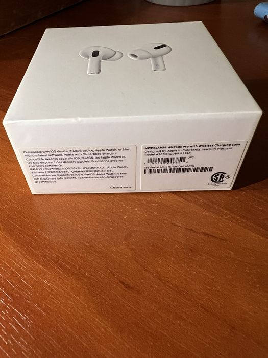 Apple AirPods Pro 1-го покоління