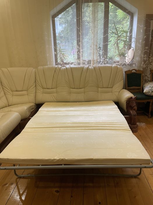 вишуканий шкіряний куток (натуральна високоякісна італійська шкіра)