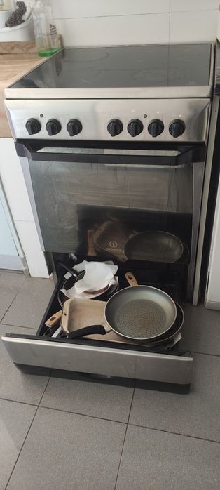 Fogão cozinha com placa