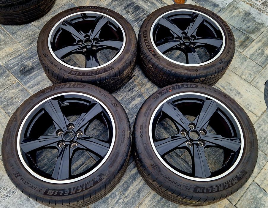 Koła letnie 19 Ford Mustang Bullitt 275/40/19  255/40/19 Michelin PS4S