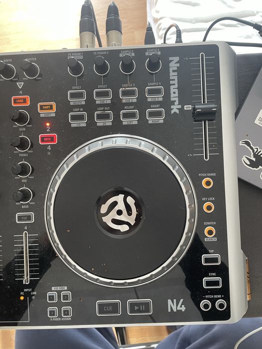 Controladora numark N4
