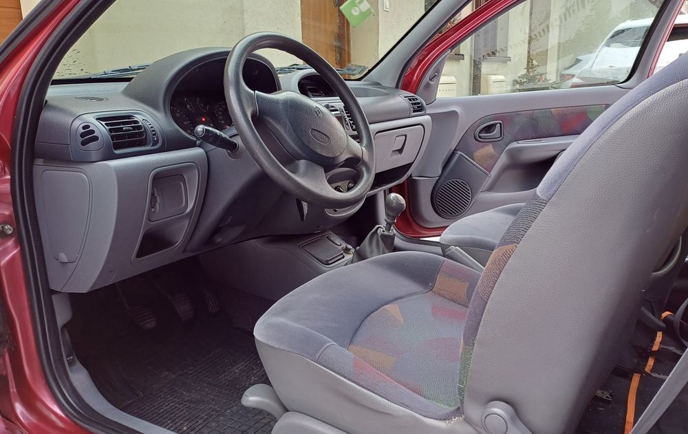 Renault Clio 1.2 2000r