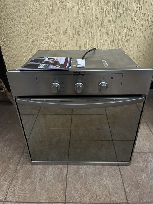 Электродуховой шкаф ARISTON( HOTPOINT)CISFB51.2/HA (Италия)  б/у