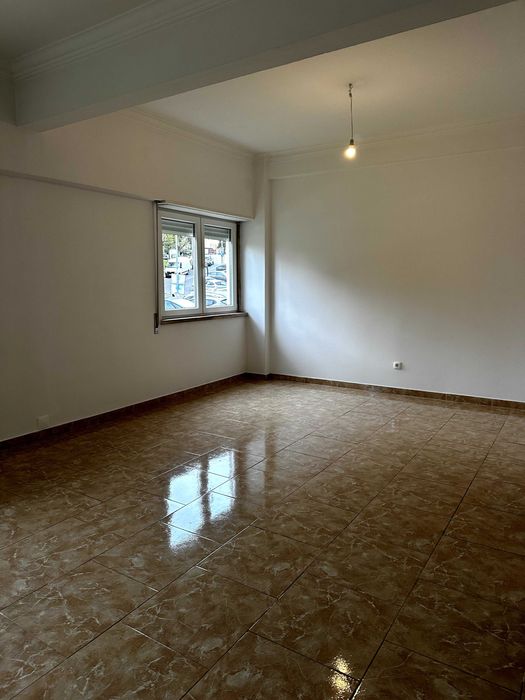 Apartamento para arrendar em Odivelas junto ao metro