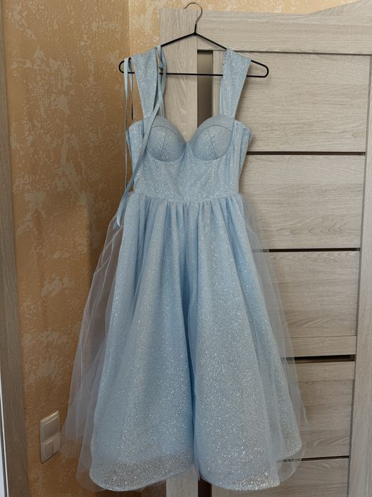 Випускна сукня