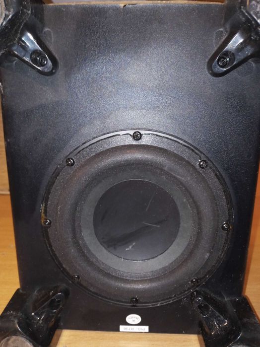 Subwoofer Logitech G51 z pilotem – kilka wejść audio, sprawny