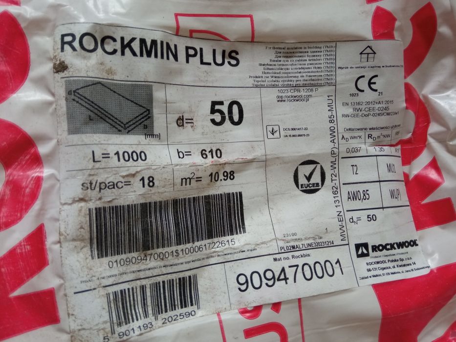 Продаю базальтову мінвату товщиною 50мм і 150мм і рулон мембрани