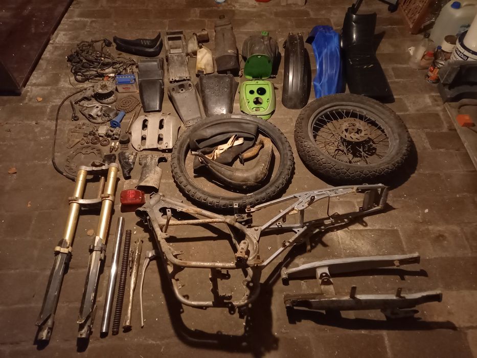 Części Derbi Senda R 50 1 i 2 gen. motor cross stan bdb