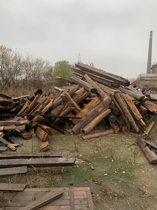 Продам дрова с разборки здания