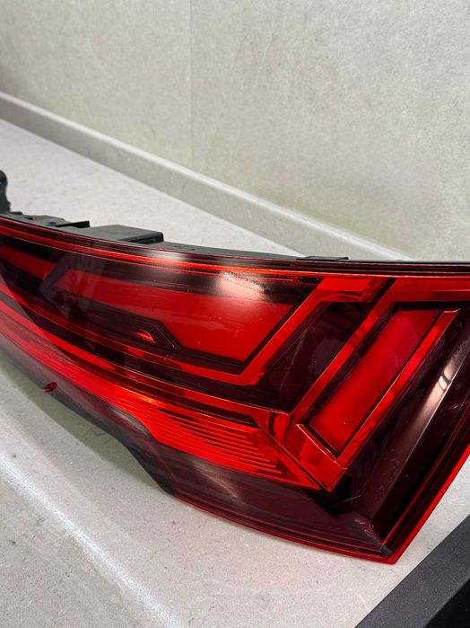 Задні фонарі б/у на Ауді Q5 80A рестайлінг Америка 2022р.