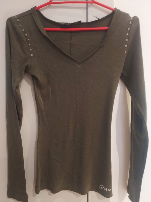 Sweterek khaki xs Guess