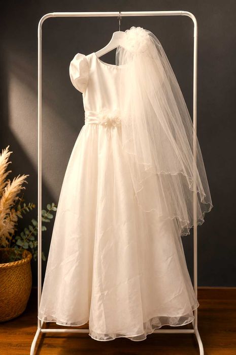 Vestido noiva Bordado, Pérolas, Véu, Laço e "saia interior" - ! SALDOS !