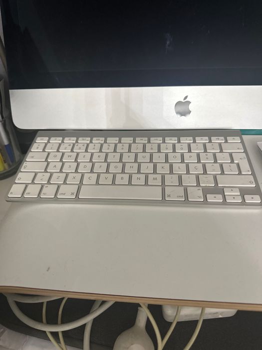 Título: Apple iMac 21,5” (Late 2013) | Intel i5 | 8GB RAM | 1TB | Teclado + Rato Apple