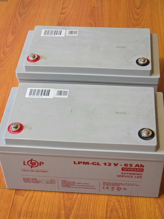 Гібридний інвертор на 3квт SM-3200H-24 + 2 гелеві АКБ по 65Аг