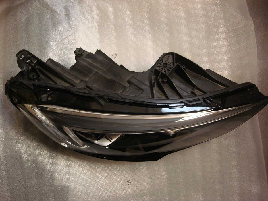 Opel Insignia II B reflektor prawy  Full LED INTELLI LUX EU