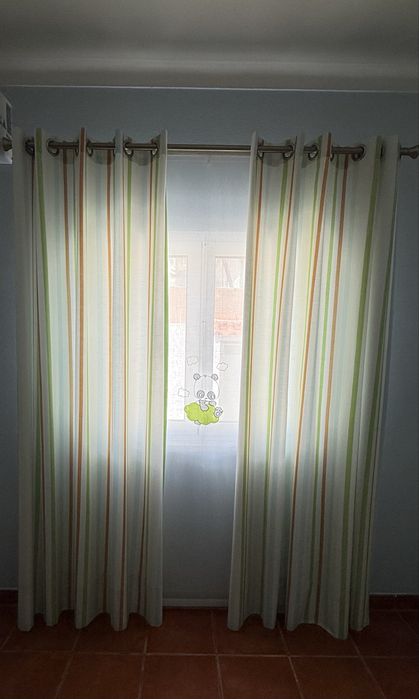 Cortinado para quarto de criança