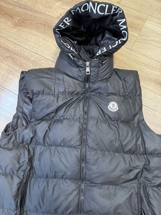 Жилетка Moncler