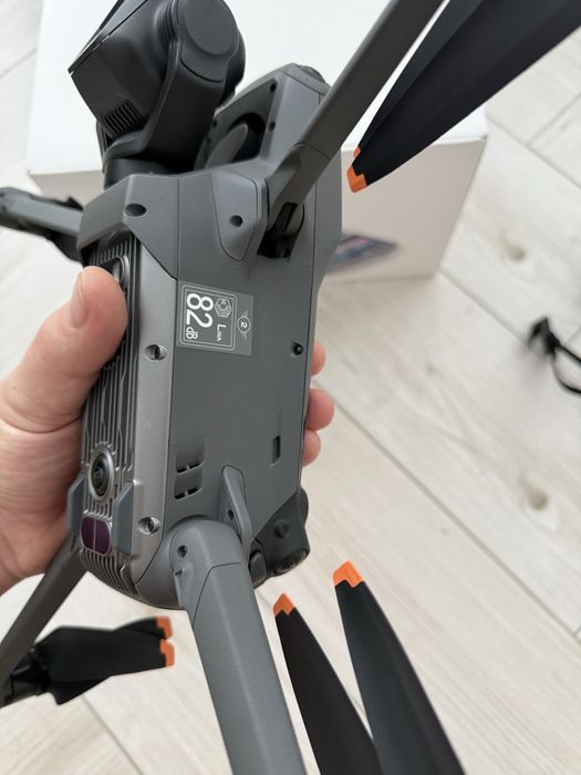 Dji mavic 3 pro , мавік 3 про , дрон , квадрокоптер