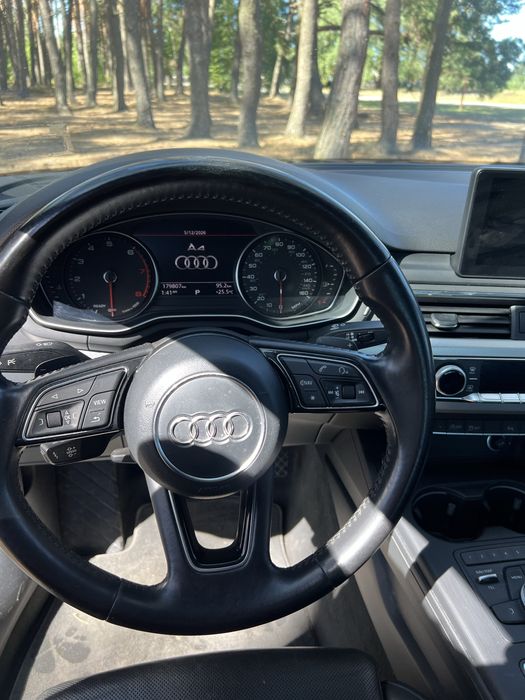 Audi a4 б9.