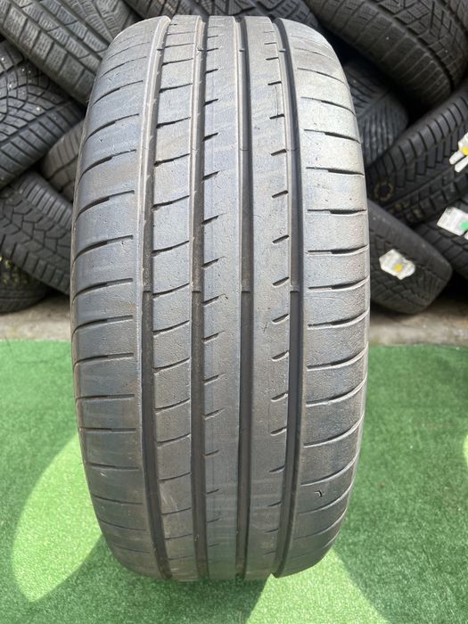 *Opona Goodyear 245/55/17 pojedynka