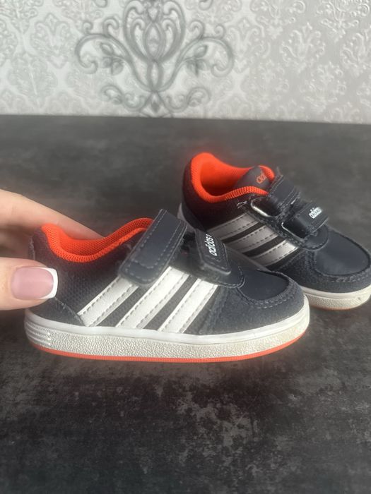 Adidas 19 розмір