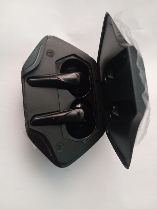 Безпровідні навушники