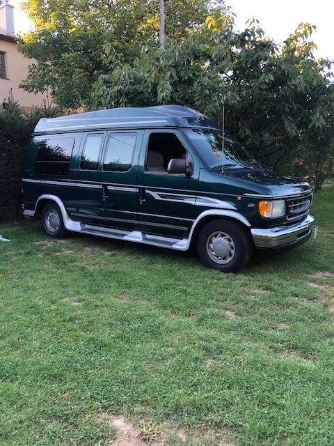 Ford Econoline FORD E150 ECONOLINE 4.6V8 2000rok. Wersja Mark III. NISKI PRZEBIEG