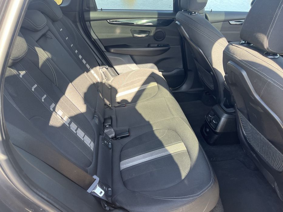 BMW 225xe гібрид та електро