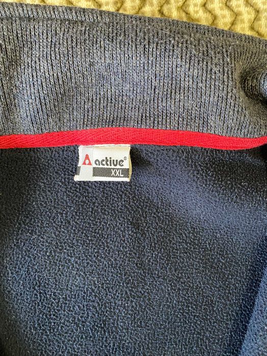 Мужская  кофта  розмер   XXL   2XL  30 %шерсти 70% акрил на флисе