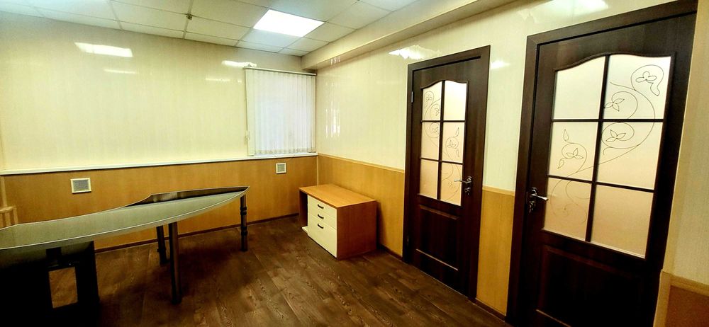 Продаж приміщення, БЕЗПЕЧНЕ місце, вул. Незалежної України, буд. 40-А.