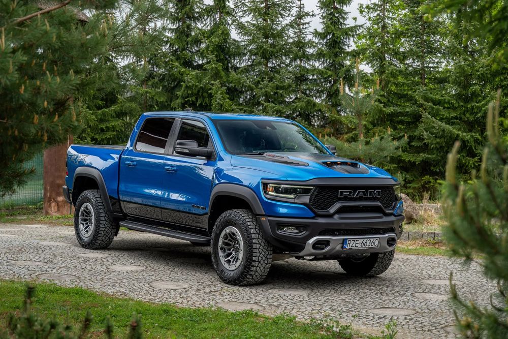 RAM 1500 TRX 6.2 V8 Supercharged HEMI 702KM / Karbon / Bead-Lock / FV 23%