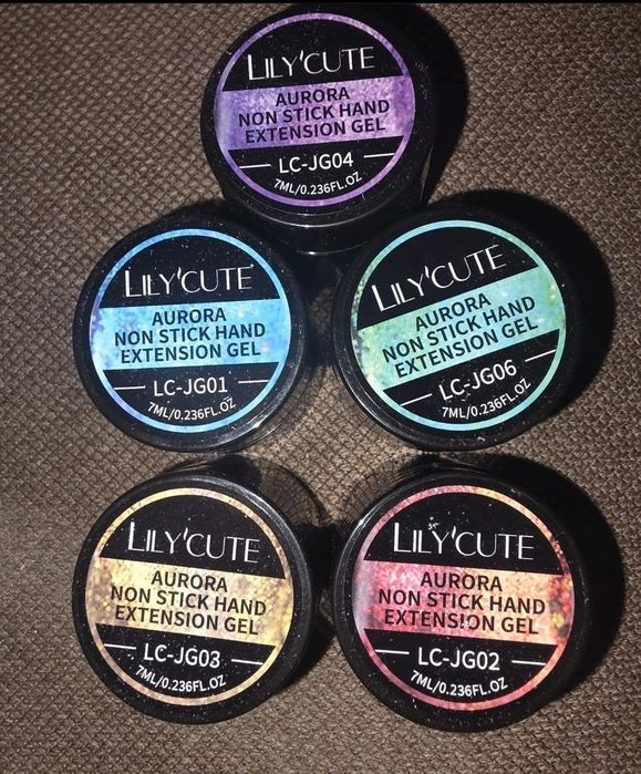 Kuferek i akcesoria do paznokci