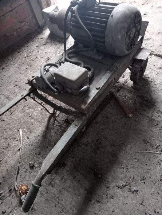 Silnik 7,5kw z wózkiem.