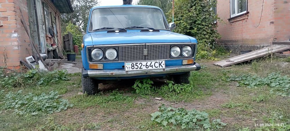 Продам два автомобіля ВАЗ 03-06