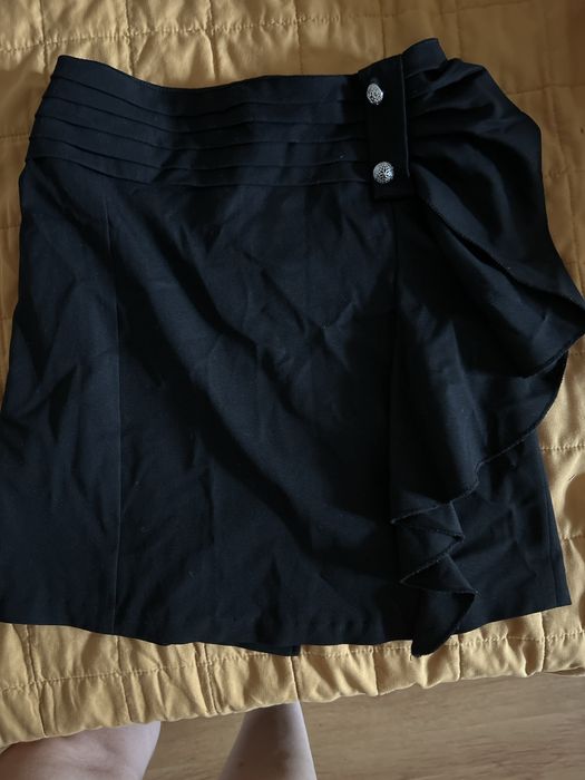 Продам шкільну спідничку