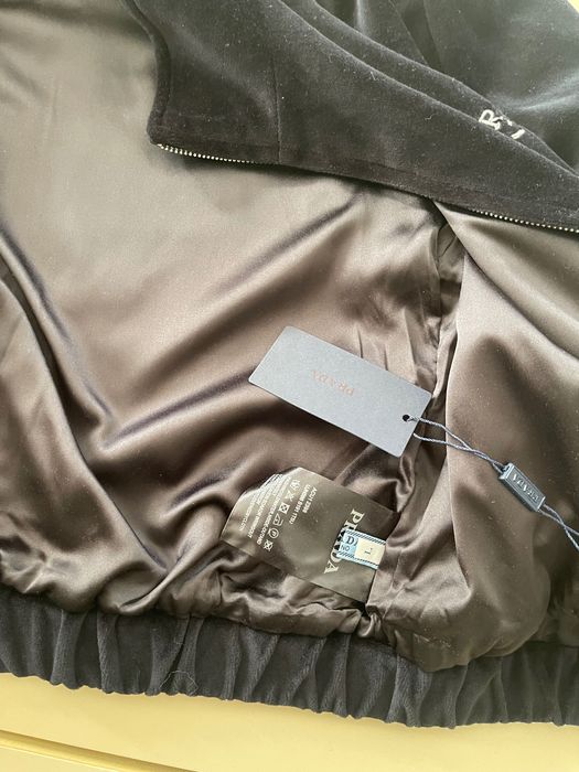 Жіночий велюровий костюм Праda