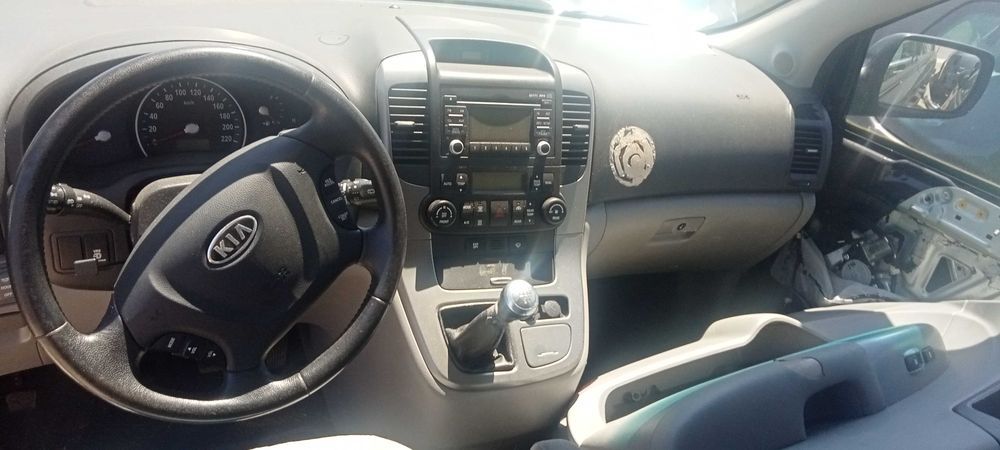 Kia Carnival  para Peças