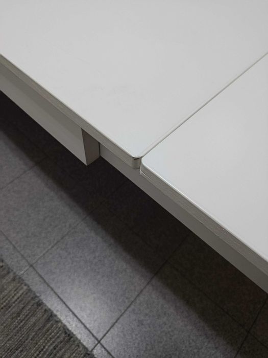 Mesa branca sala Como Nova