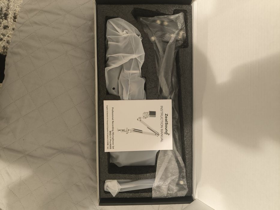 Ігровий, конденсаторний мікрофон на кронштейні Zealsound A68S