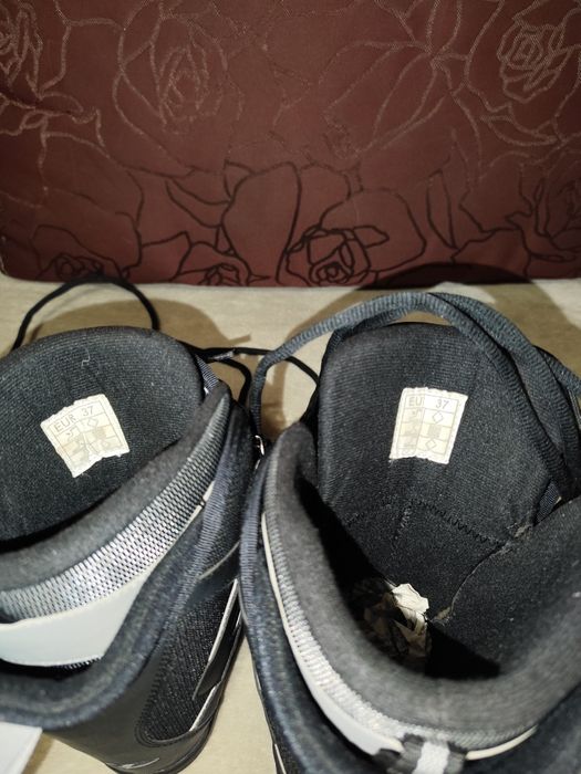 Buty snowboardowe 37