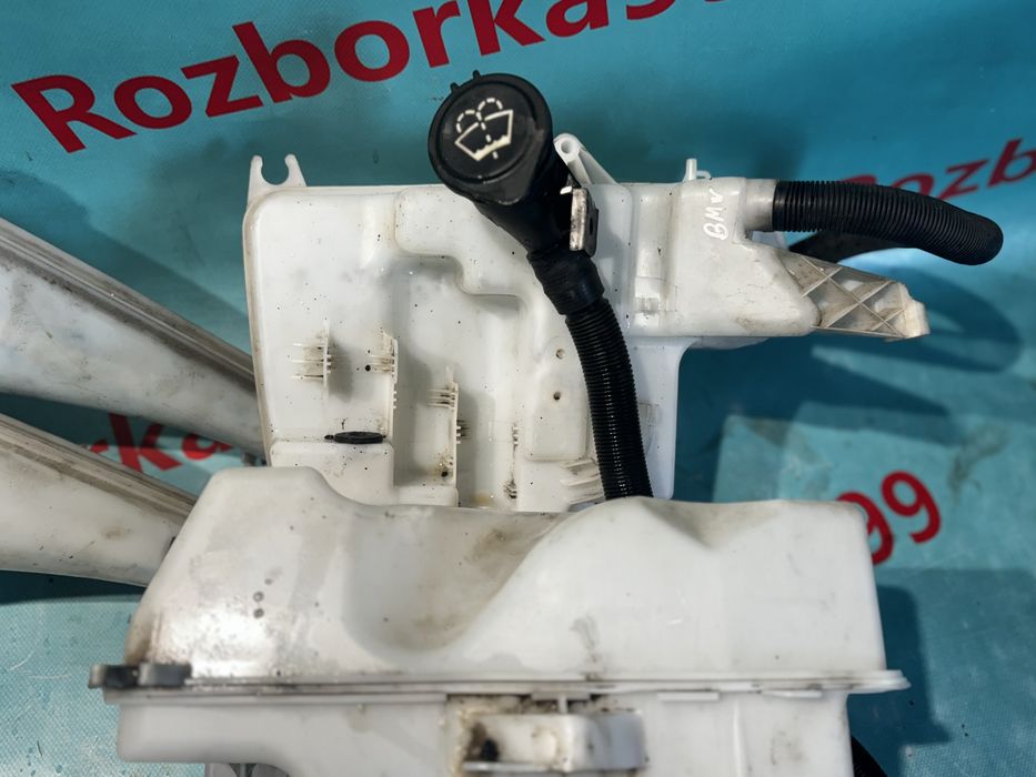 Бачок омивача BMW E90 E91 E60 E61 скла фар бмв е90 е60