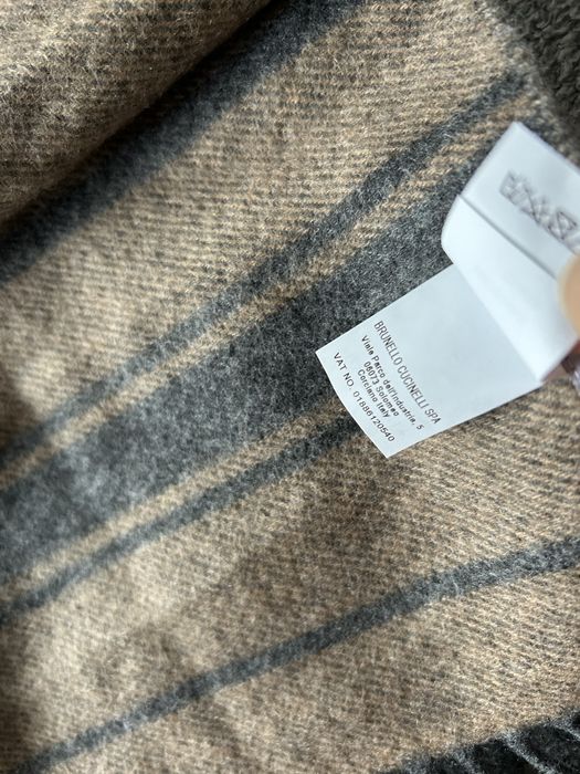 Luksusowu kaszmirowy szalik Brunello Cucinelli