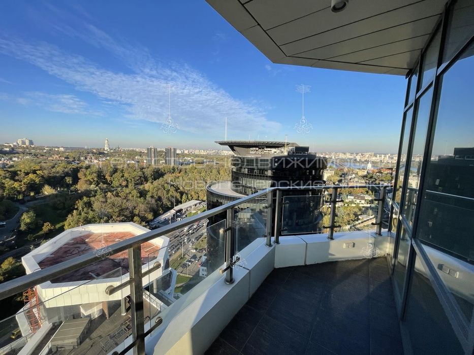 Продам пентхаус с лучшим видом на Днепр ЖК Pechersky Болсуновская 2