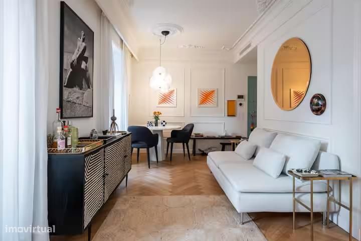 Apartamento T1 com estacionamento, Estrela, Lisboa