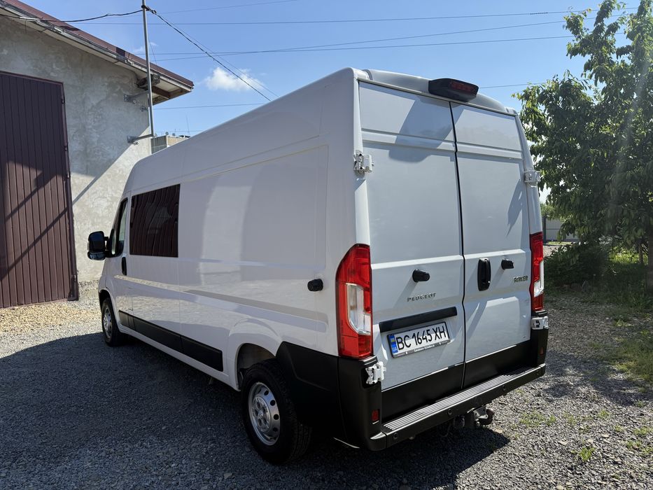 Peugeot Boxer 2023 пасажир 8+1