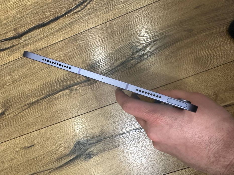 Apple Ipad Air 5 256 GB Wi-Fi + LTE (M1)