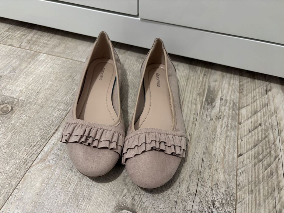 Baleriny graceland r. 38 ubrane raz