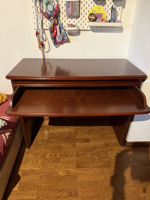 Secretária em madeira